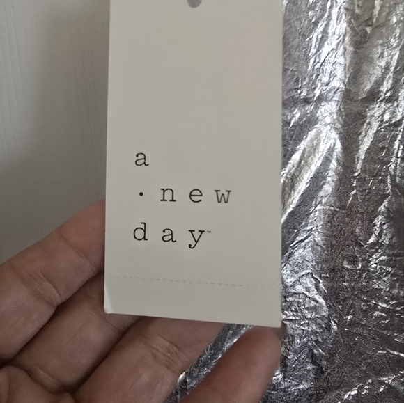 A NEW DAY SILVER METALLIC JOGGER PANTS SIZE M DRAWSTRING WAIST CUFFS SOFT NYLON - Picture 3 of 6